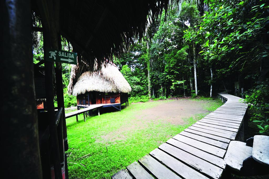 Jamu Lodge Puerto Montufar Buitenkant foto