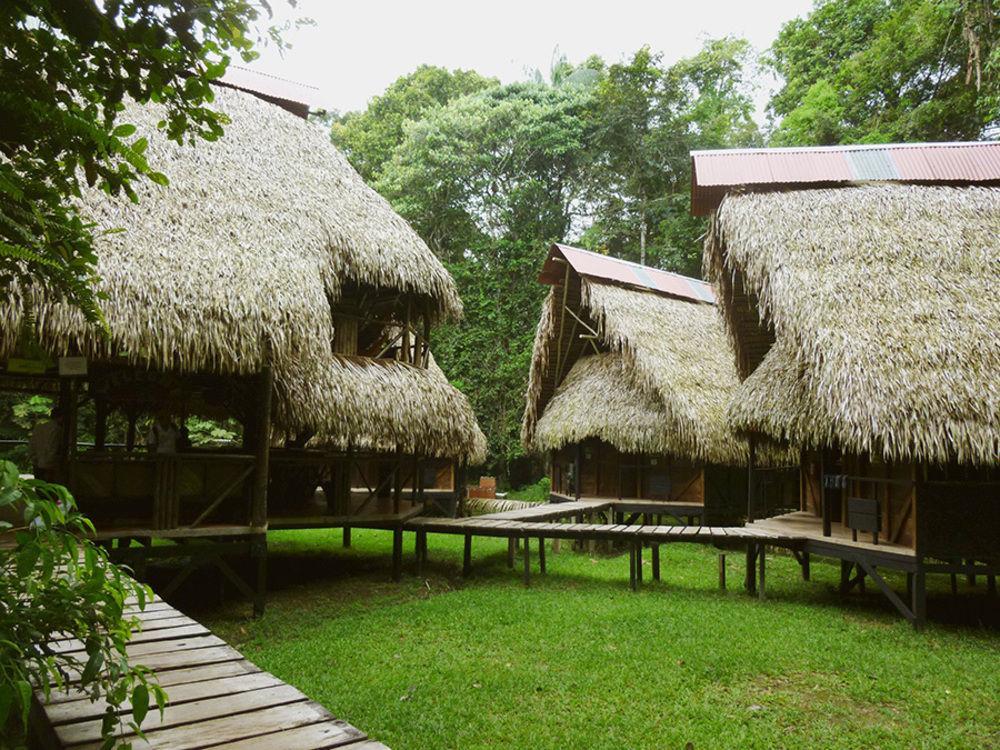 Jamu Lodge Puerto Montufar Buitenkant foto