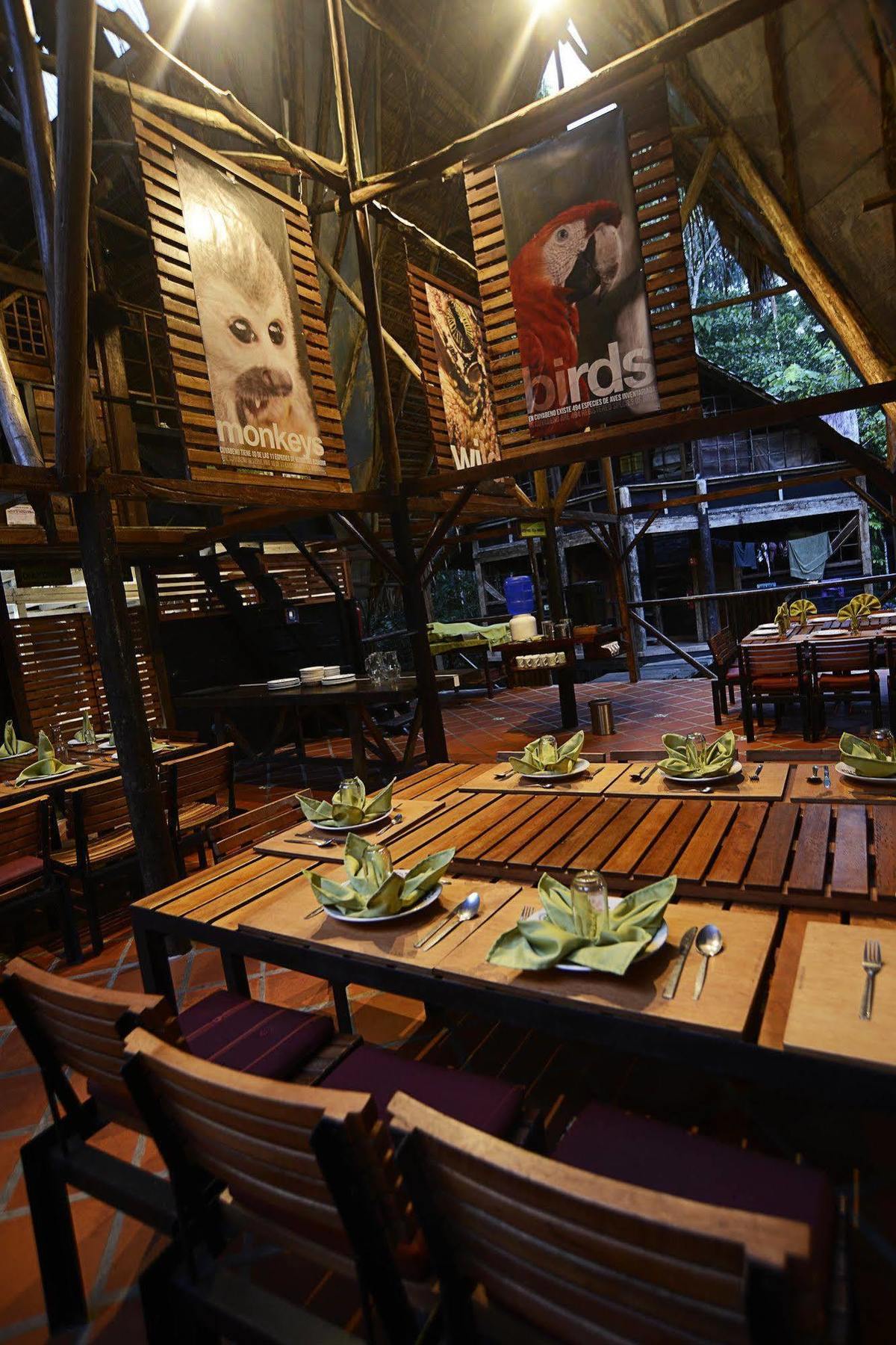 Jamu Lodge Puerto Montufar Buitenkant foto
