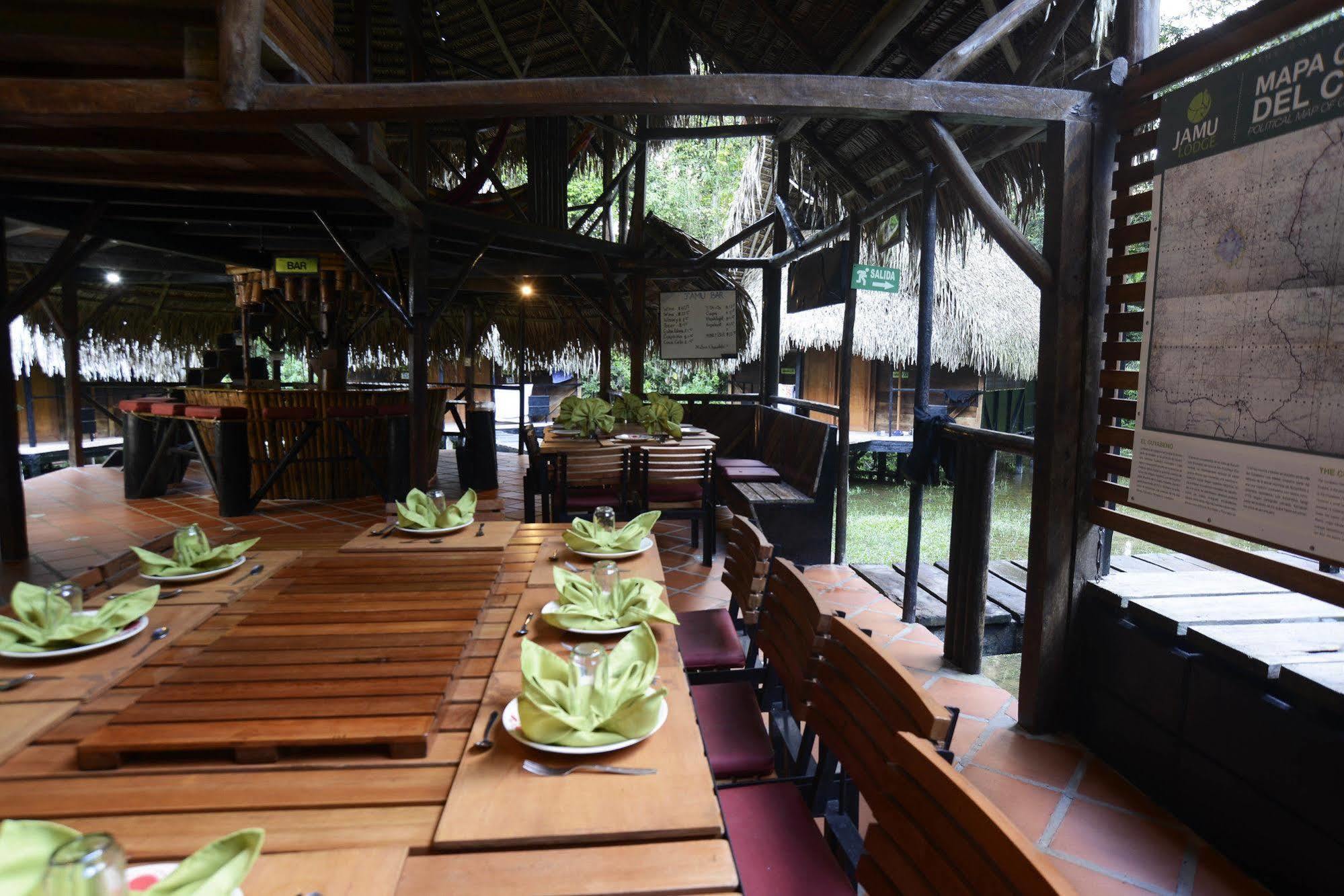 Jamu Lodge Puerto Montufar Buitenkant foto